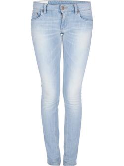 Lyseblå tætsiddende jeans